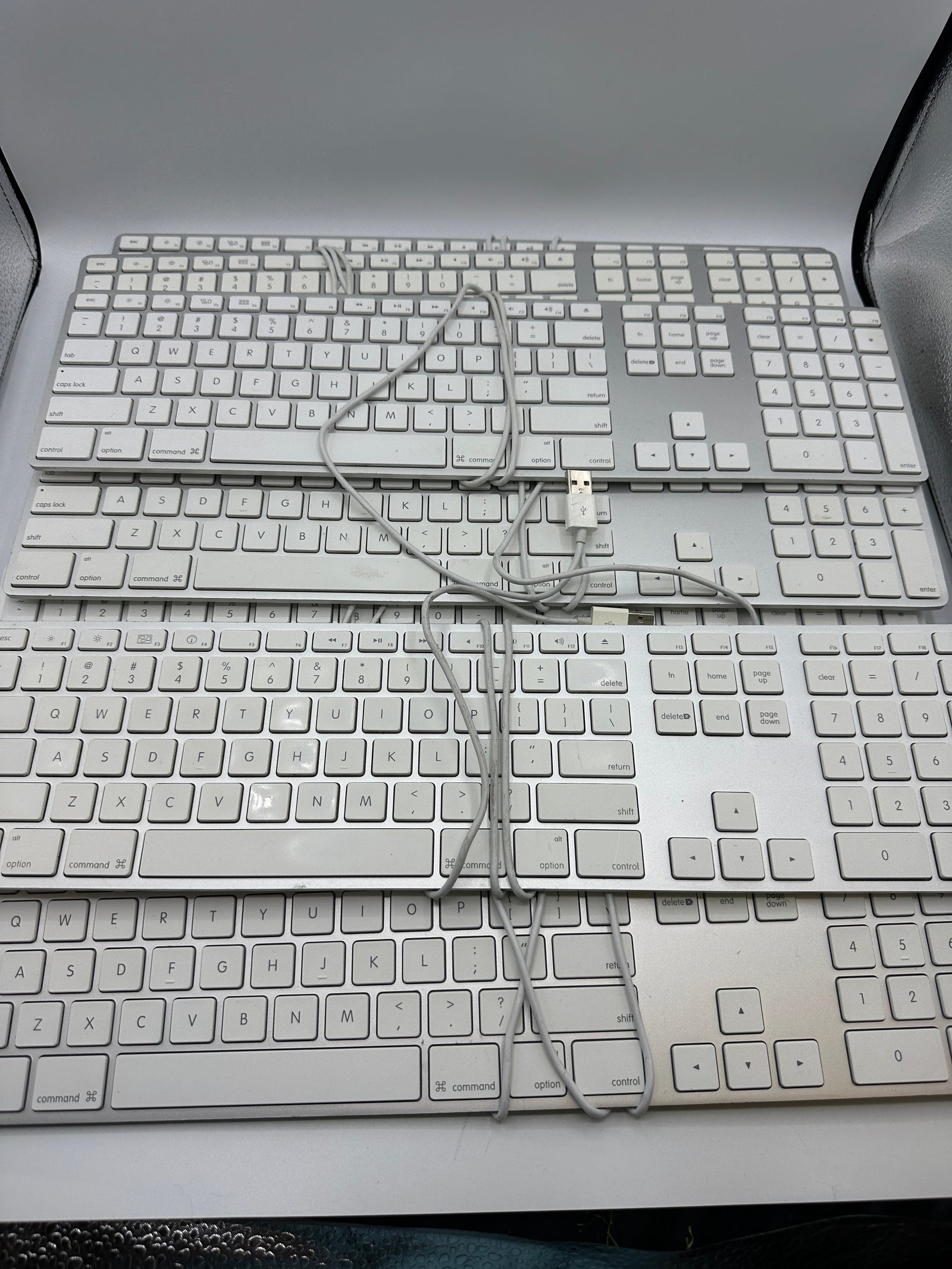 Lot of 10 Apple Aluminum Wired Keyboard with Numeric Keypad FOR PARTS ONLY